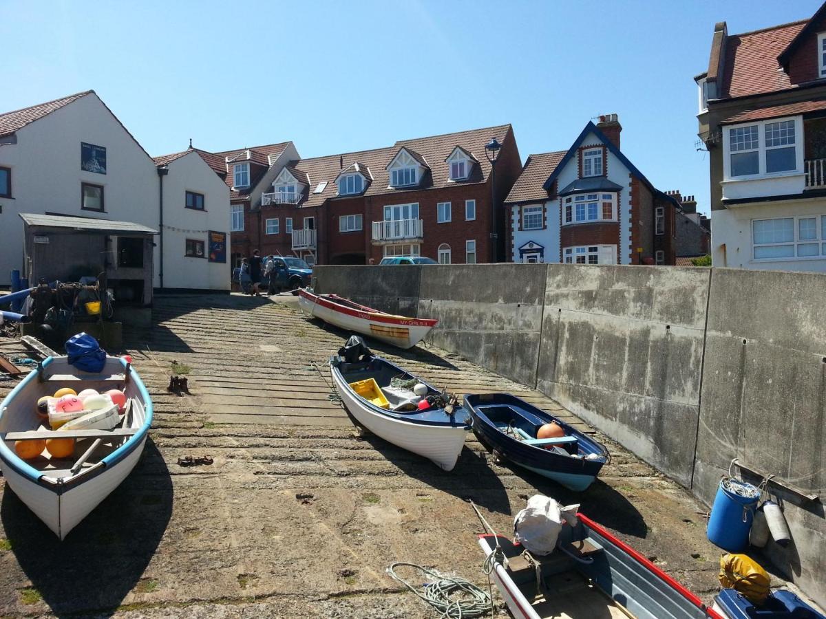 Vila Salty Towers Sheringham Exteriér fotografie